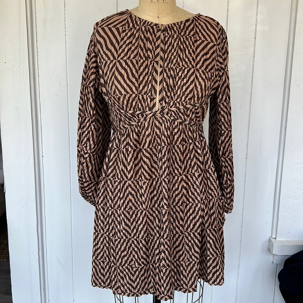 Brown printed dress